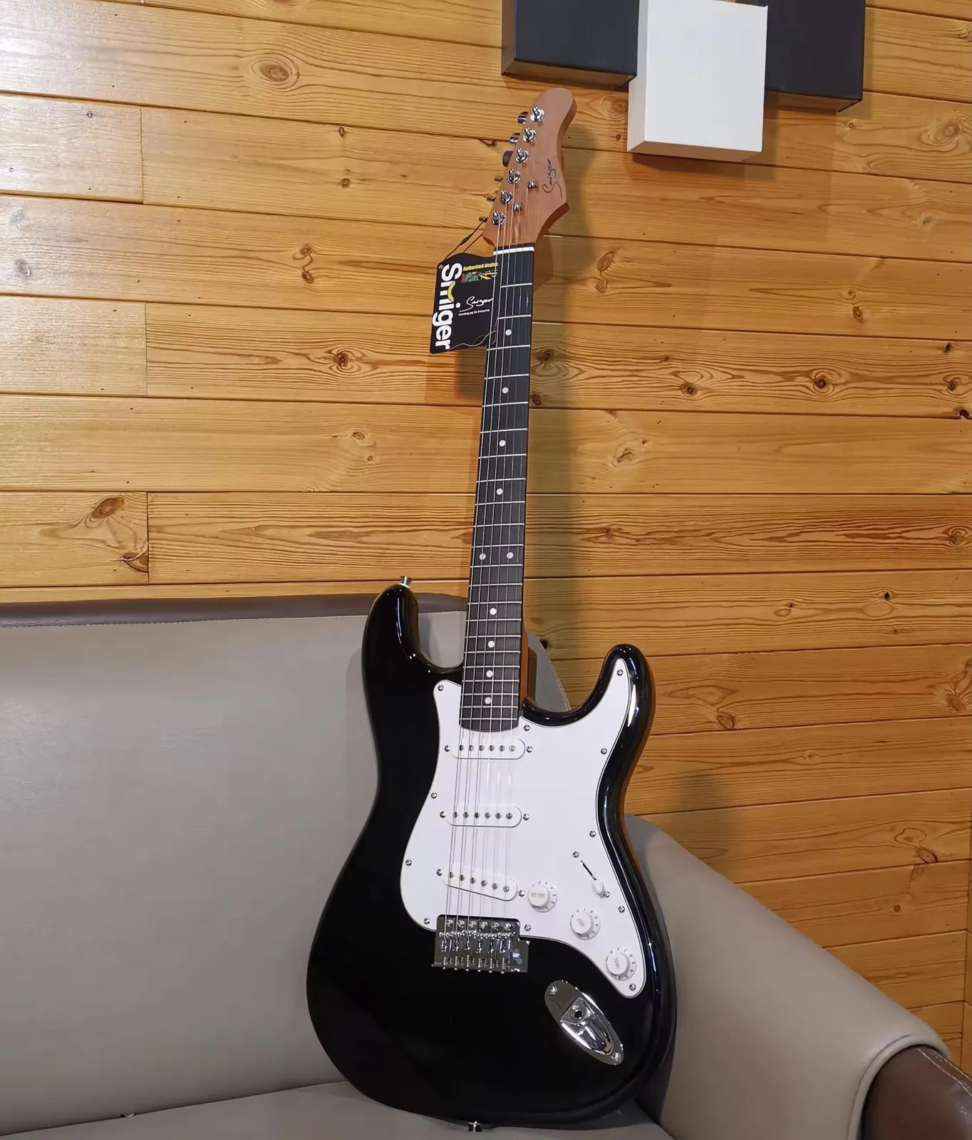 Guitarra Eléctrica Smiger Stratocaster Negro + Forro 4