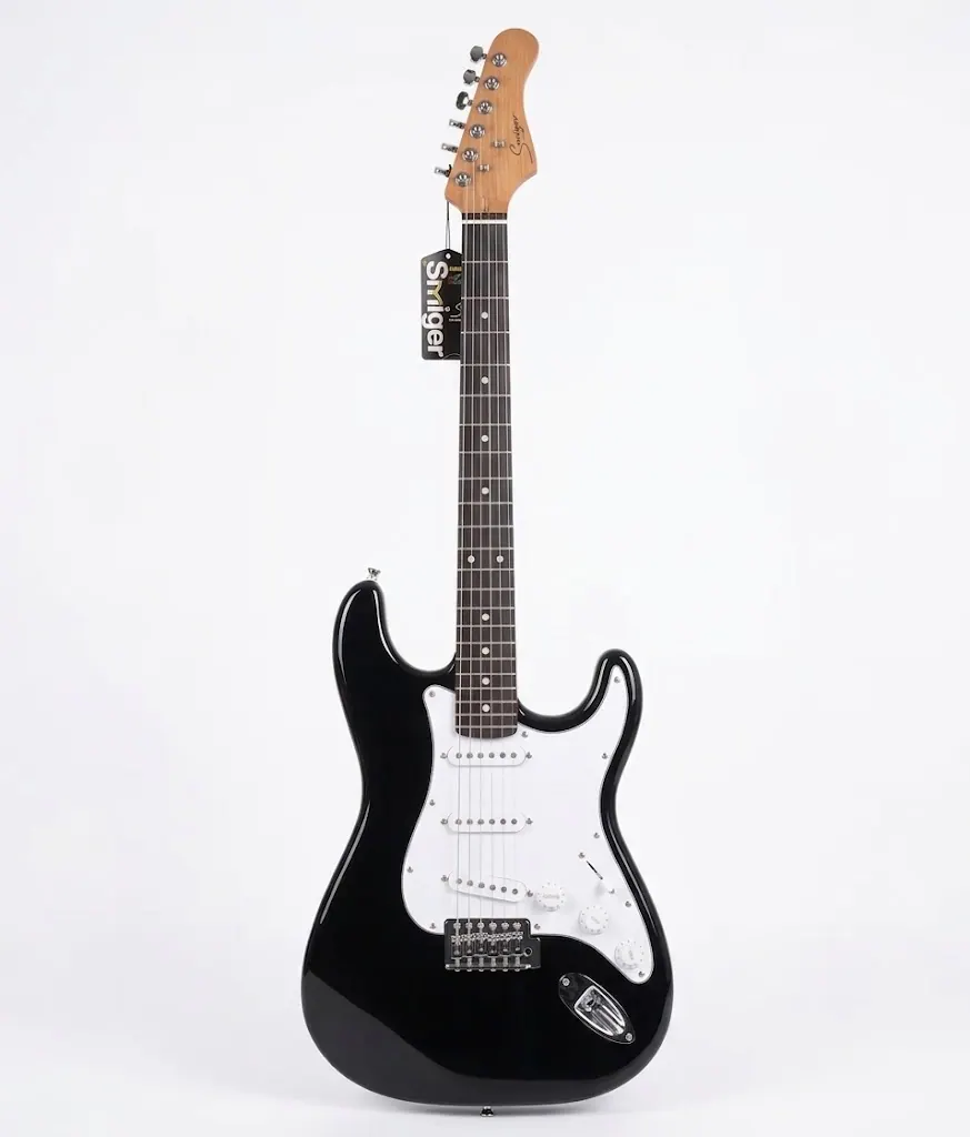 Guitarra Eléctrica Smiger Stratocaster Negro + Forro